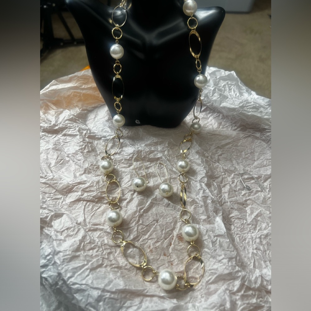 Fashion Jewlery  Pearl & Gold Chain Necklace